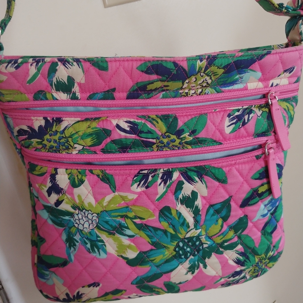 Vera Bradley Triple Zip Hipster purse